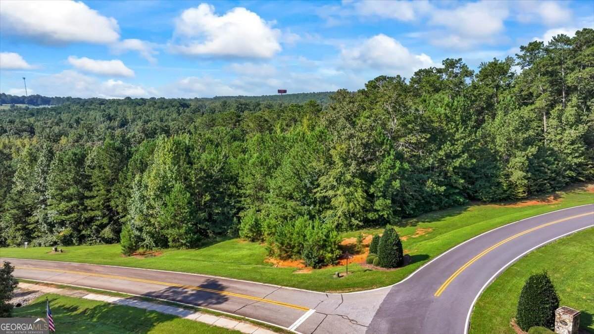 701 River Overlook - Photo 1