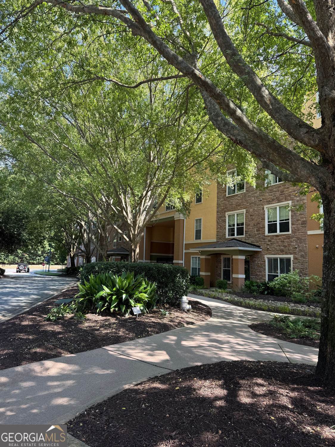 10 Perimeter Summit Boulevard - Photo 1