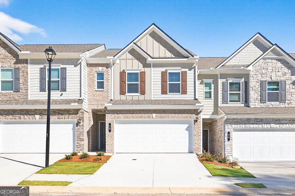 18 Jacobs Farm Lane - Photo 1