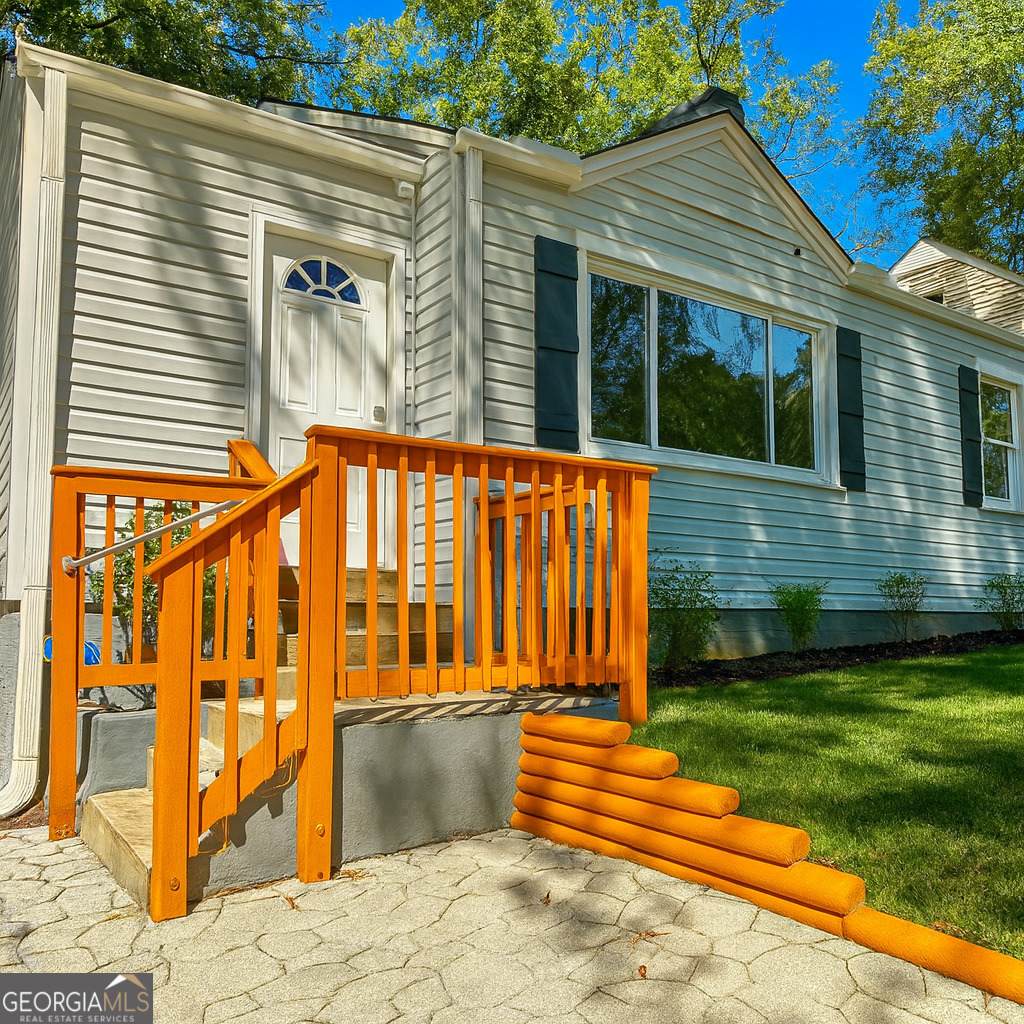 1847 Sylvan Road - Photo 1