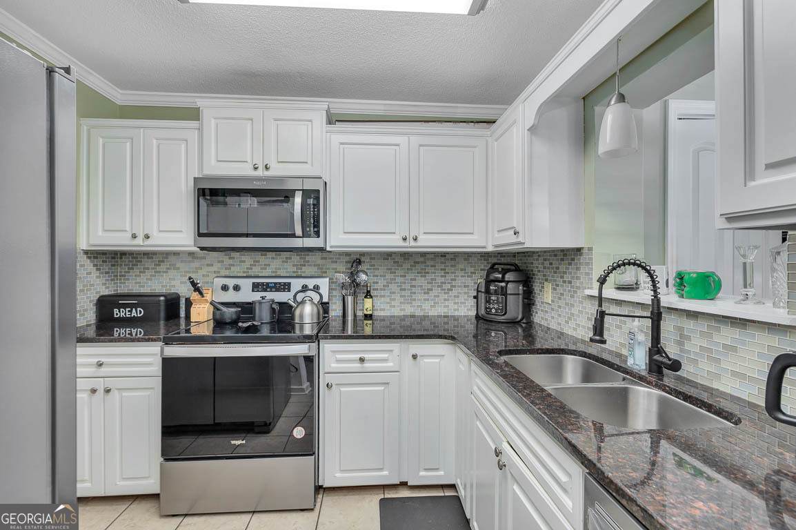 214 Island Drive - Photo 1