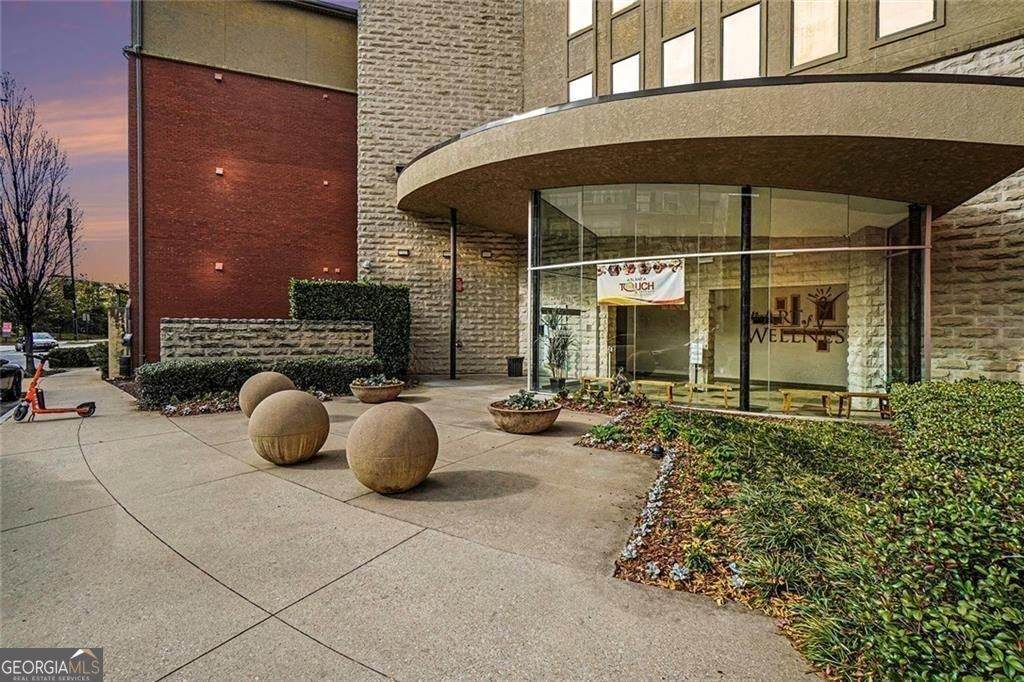 401 16th Street - Photo 1