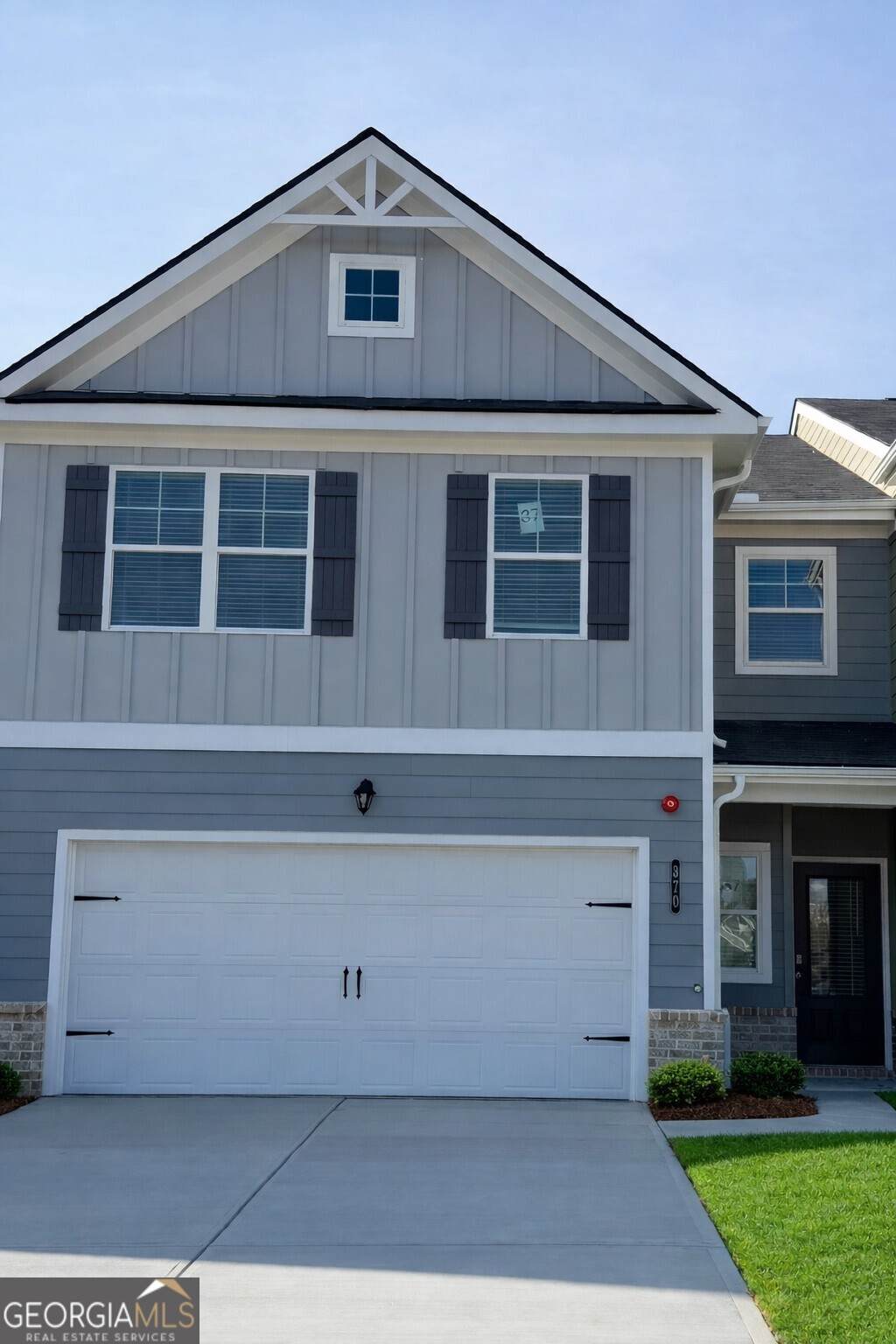 370 Lanier Circle - Photo 1