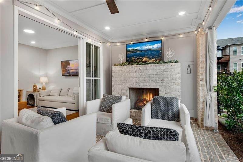 4048 Blandford Street - Photo 1