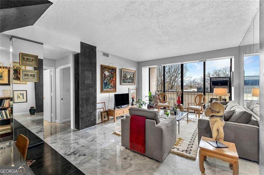 145 15th Street - Photo 1