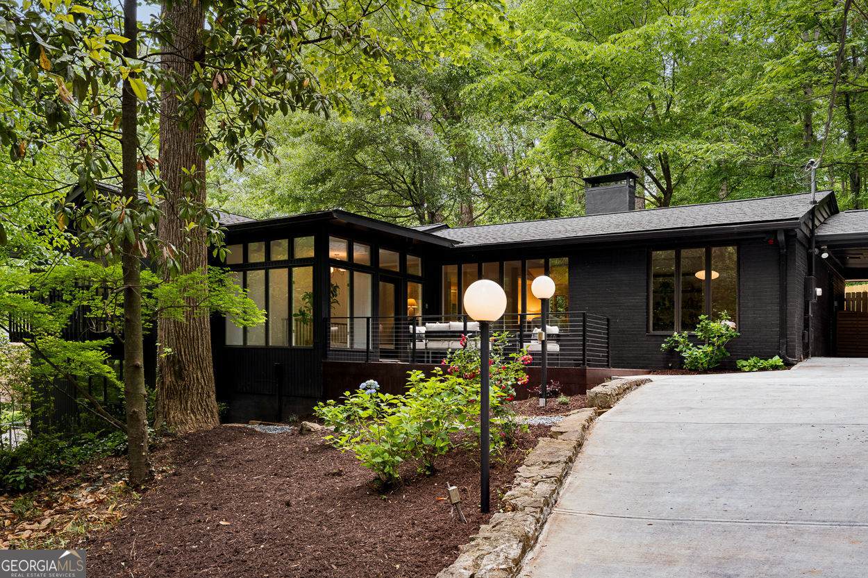 922 Barton Woods Road - Photo 1