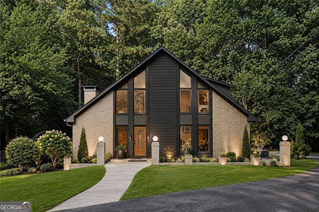 1605 Saint Tropez Way - Photo 1