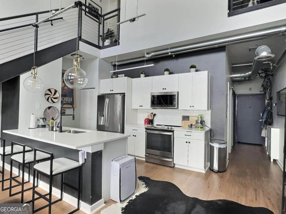 260 18th Street - Photo 1