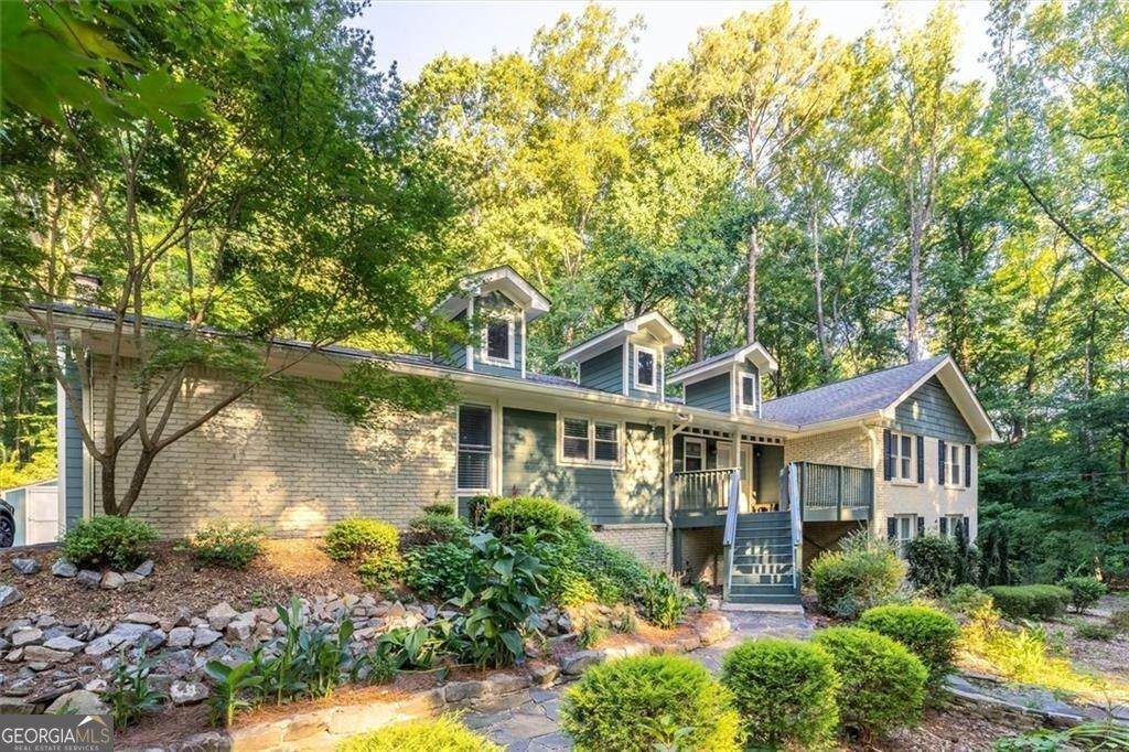 2210 Rosser Place - Photo 1