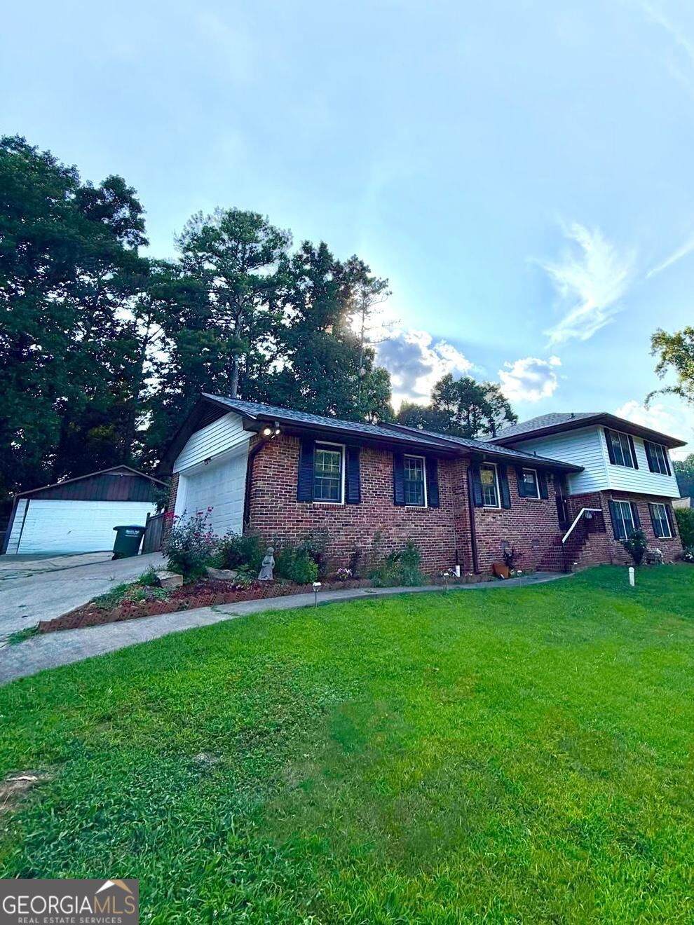 753 Brookwood Terrace - Photo 1