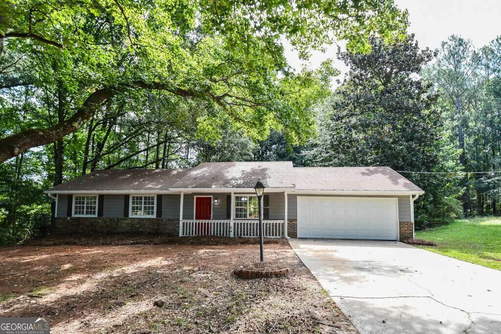 110 Country Woods Drive - Photo 1