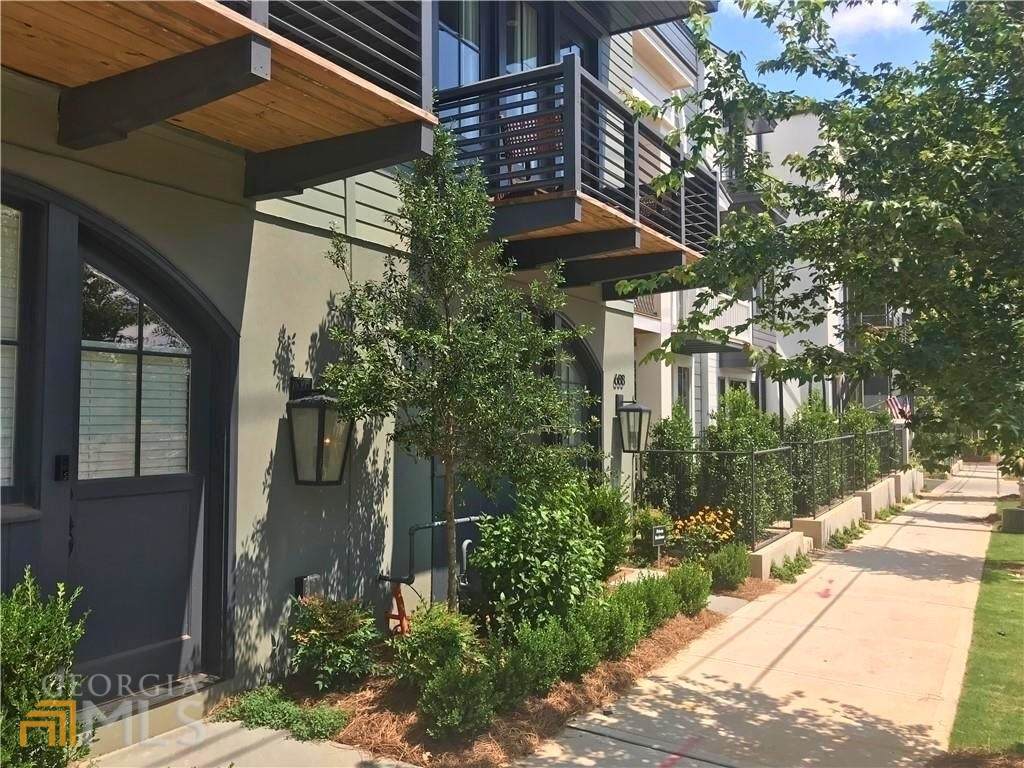 650 Bull Street - Photo 1