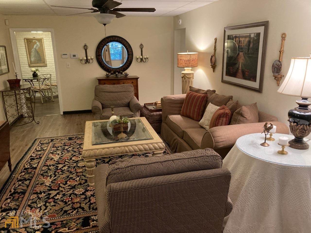 223 Preston Circle - Photo 1