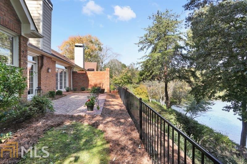 21 Lake Villa Dr - Photo 1