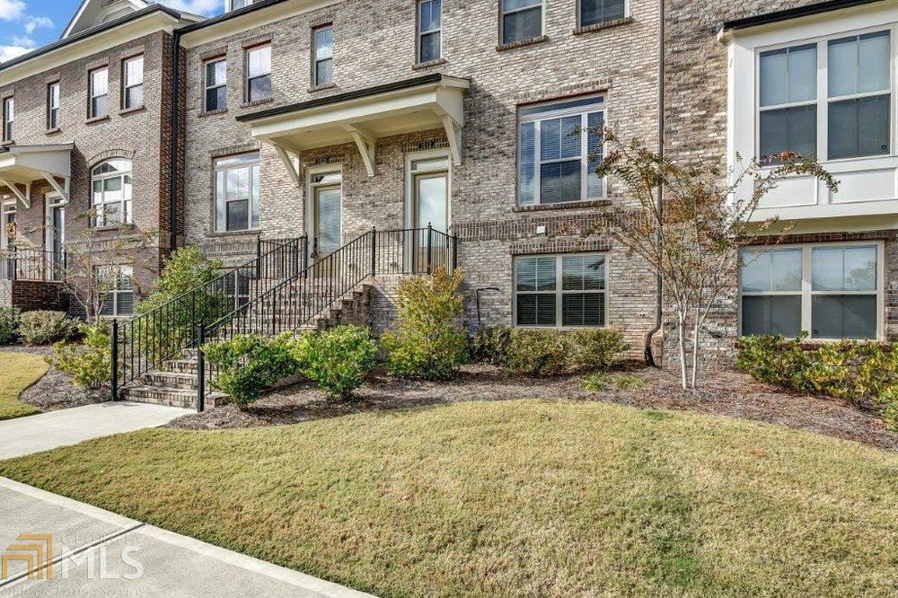 1010 Township Sq - Photo 1