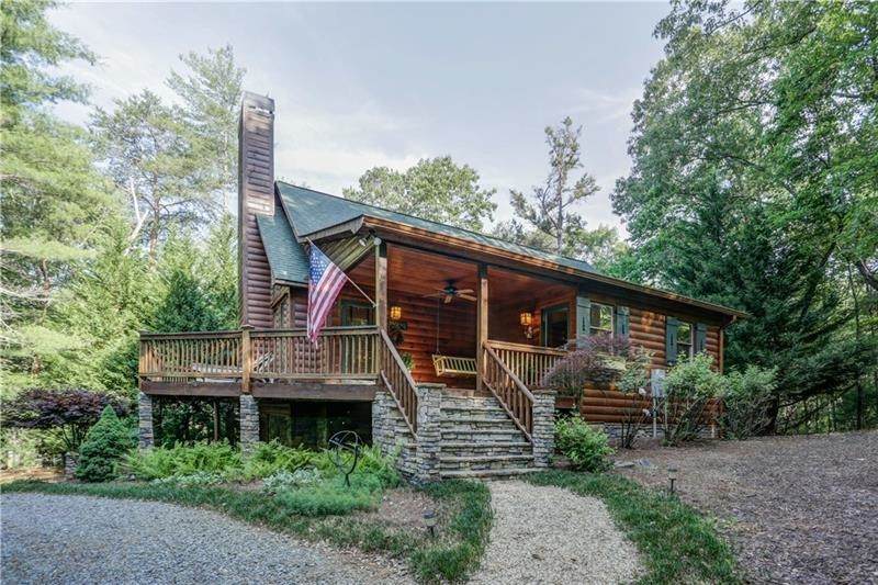 100 Waleska Ln - Photo 1