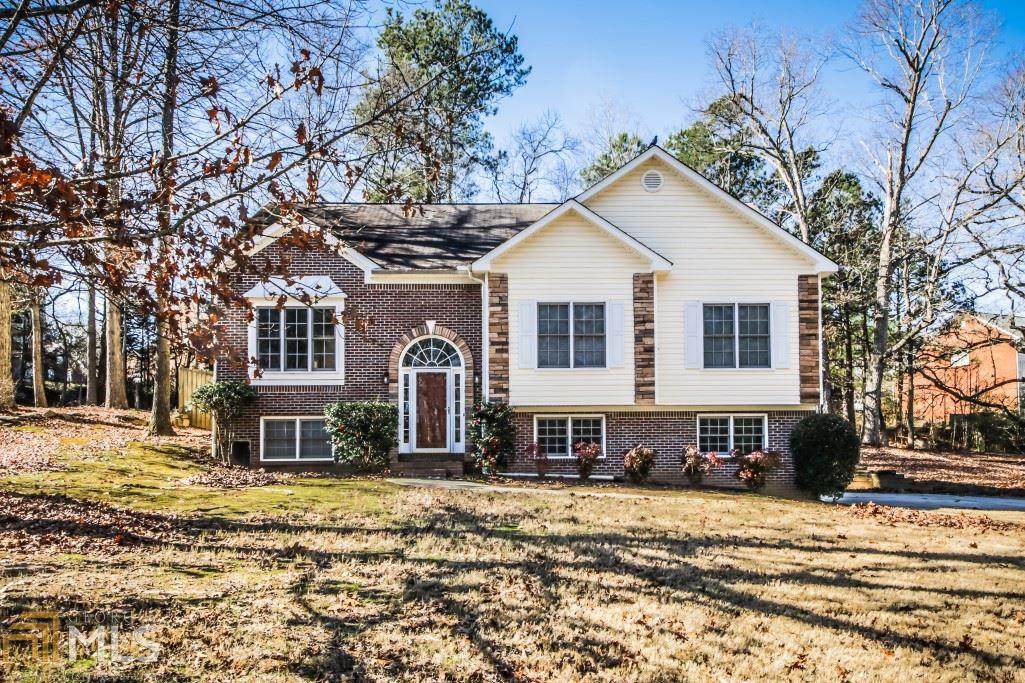 1005 Spanish Moss Ln - Photo 1