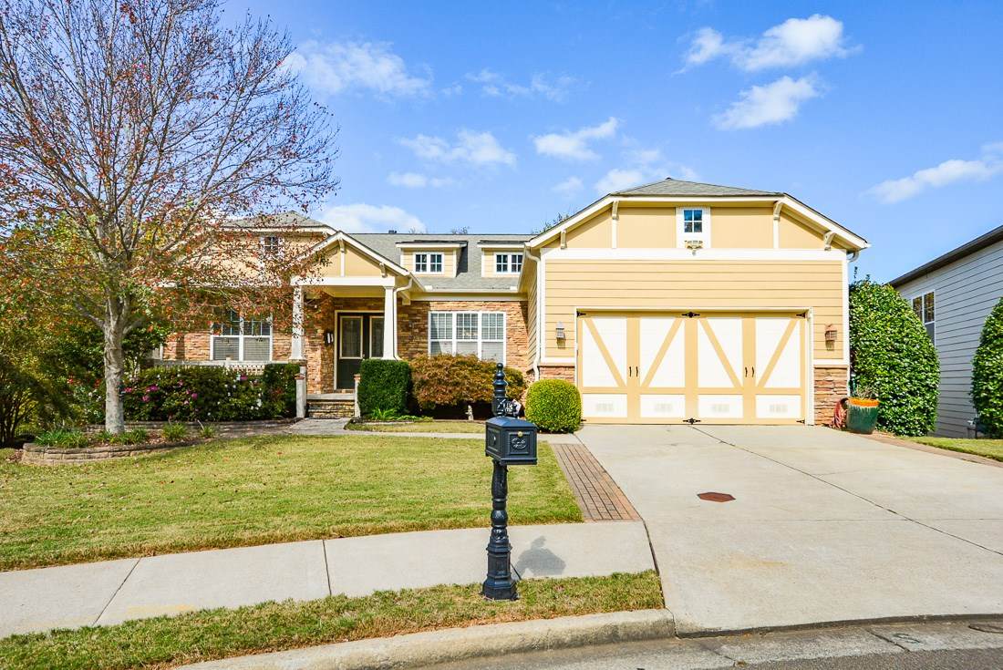 446 Larkspur - Photo 1