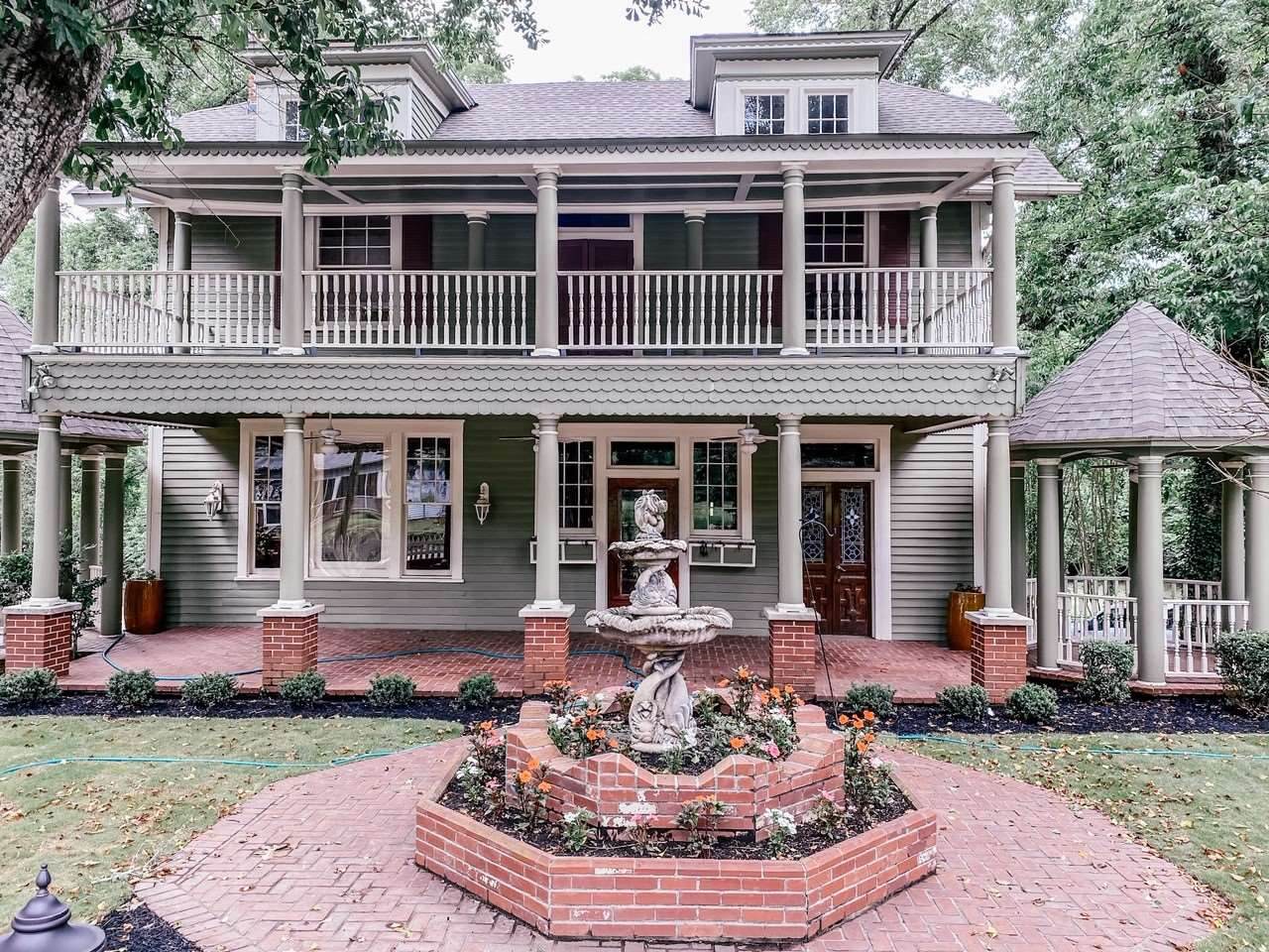 810 Main St - Photo 1