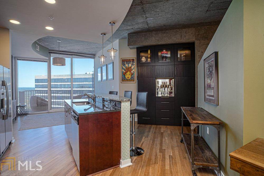 400 Peachtree St - Photo 1