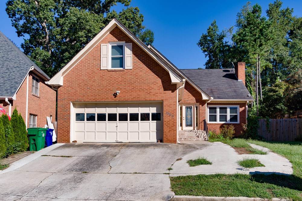 1523 Pangborn Station Dr - Photo 1