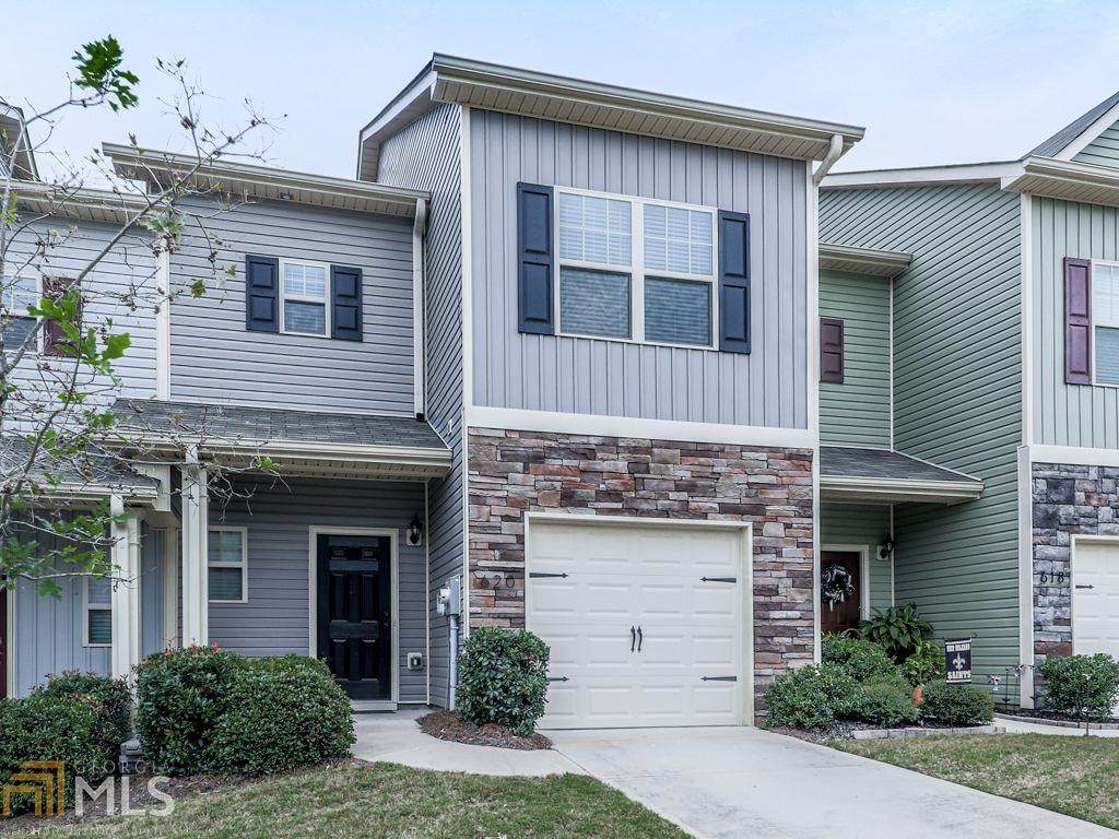 620 Oakside Pl - Photo 1