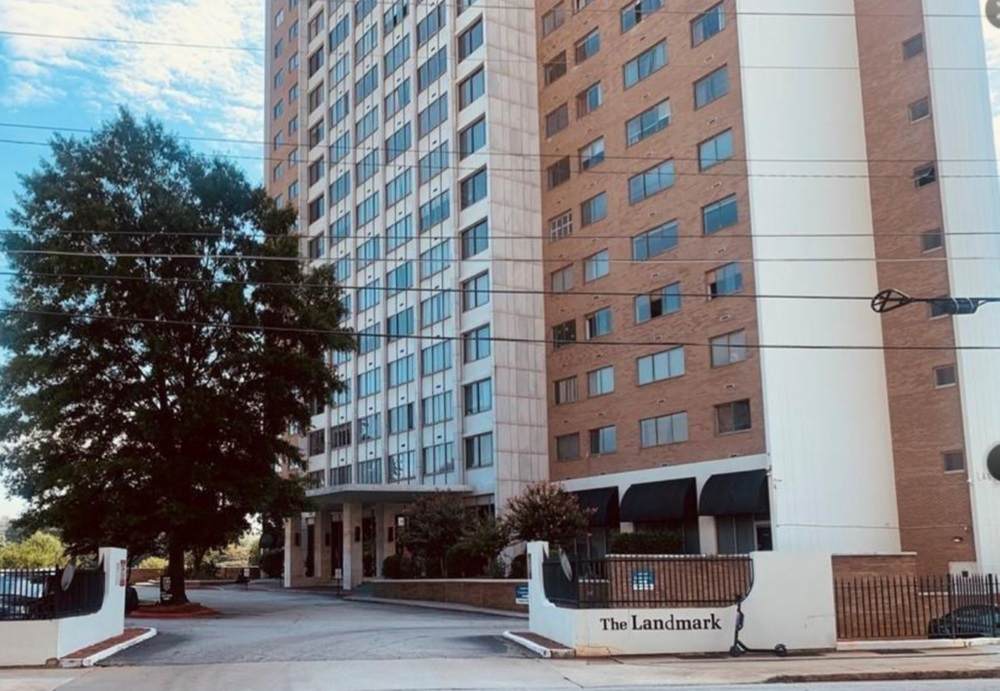 215 Piedmont Ave - Photo 1