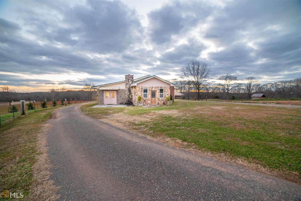 426 Mulberry River Road - Photo 1