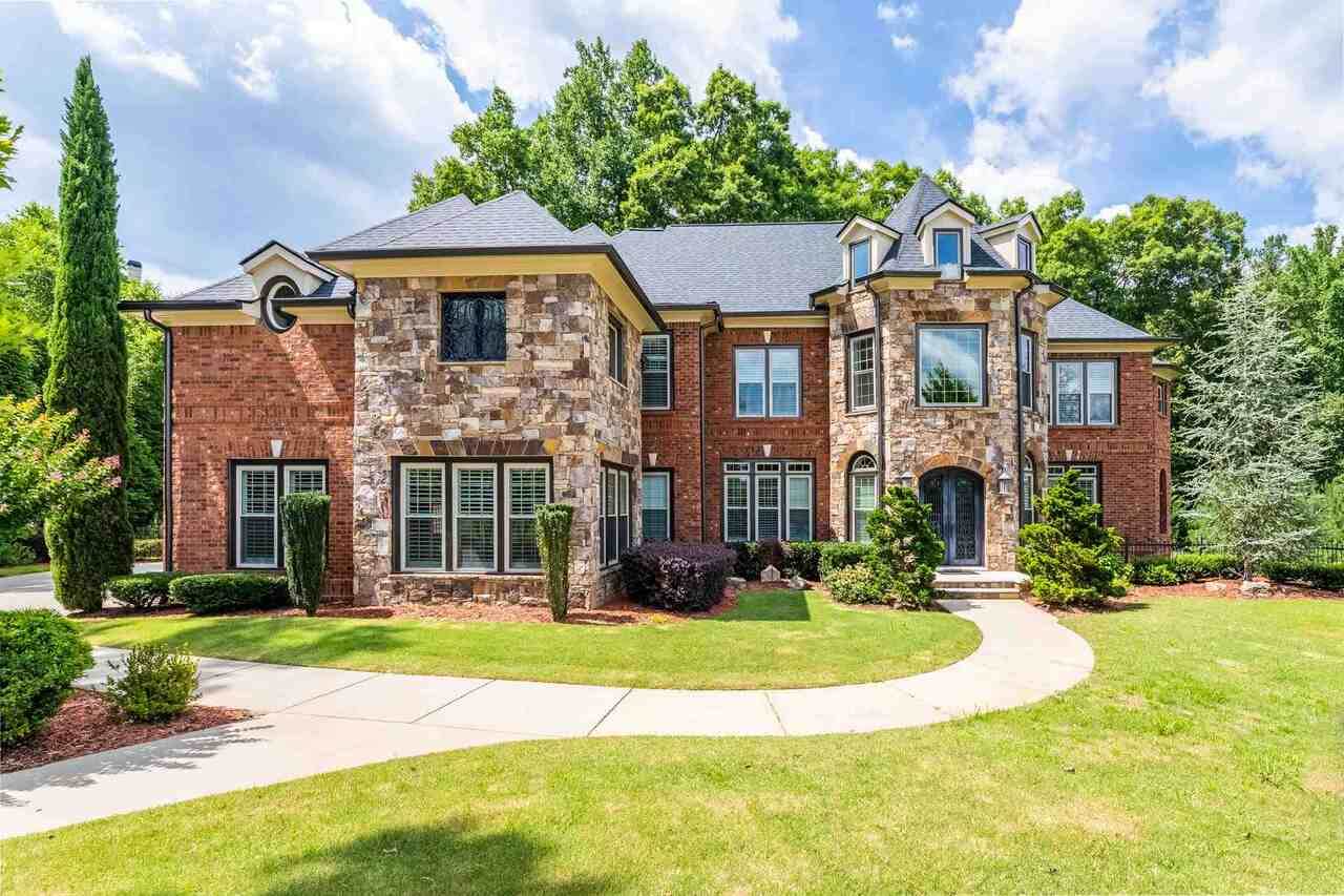 560 Grimsby Court - Photo 1