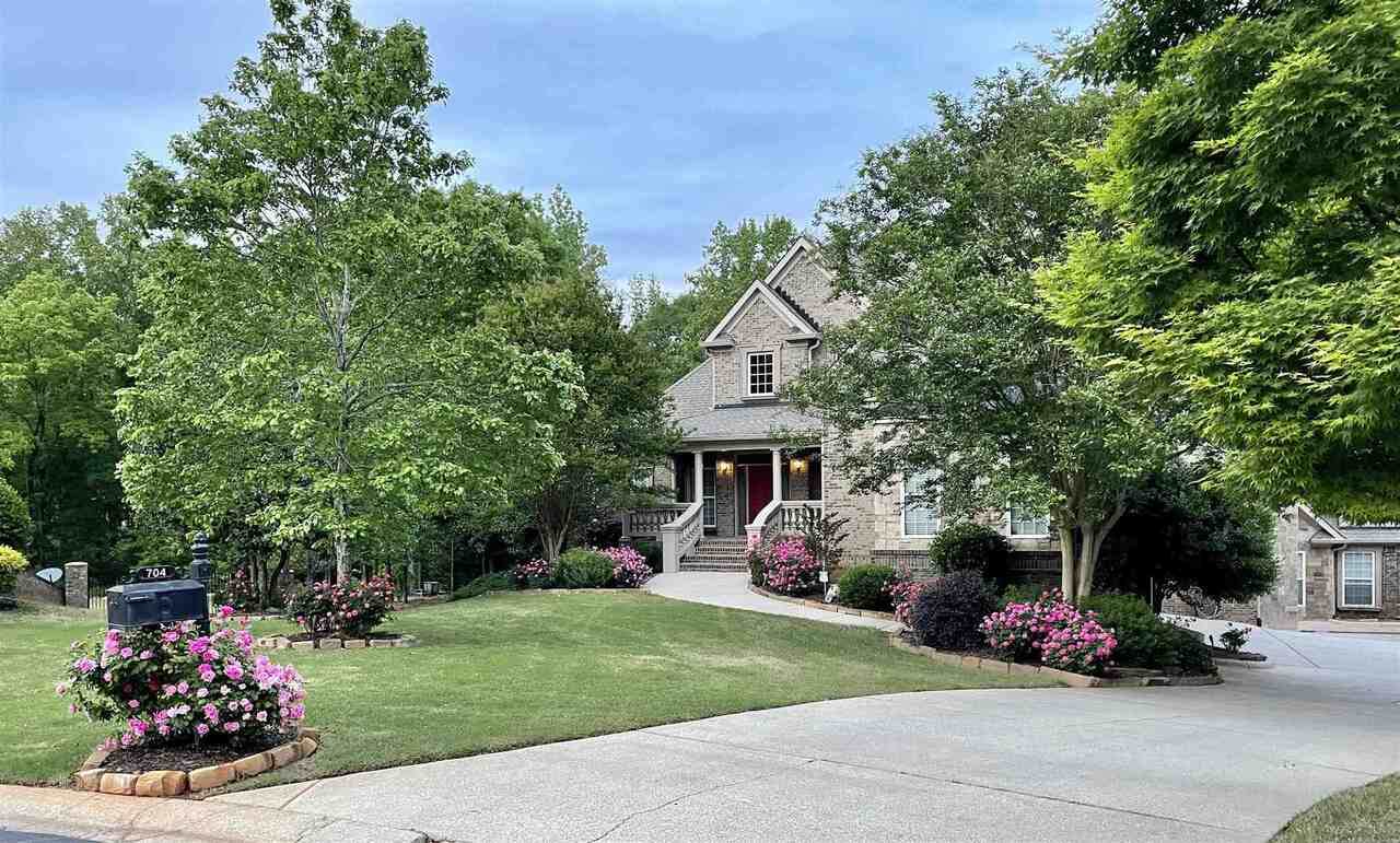 704 Summerbrooke Court - Photo 1