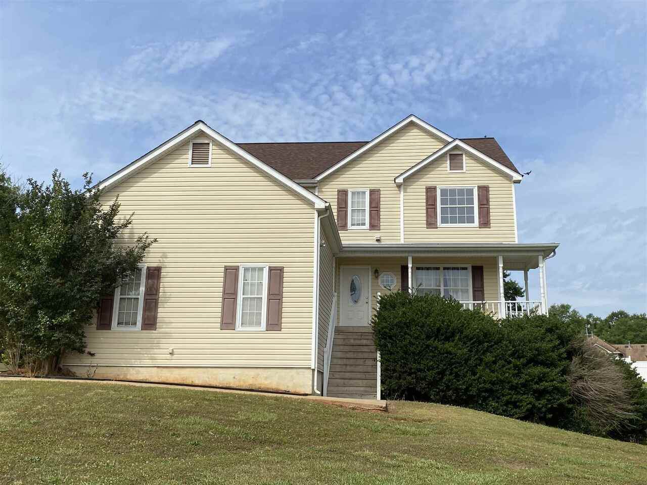 140 Woodcrest Way - Photo 1
