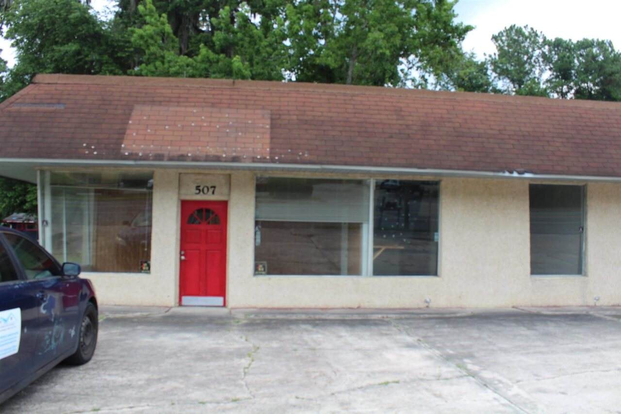 507 Lee - Photo 1