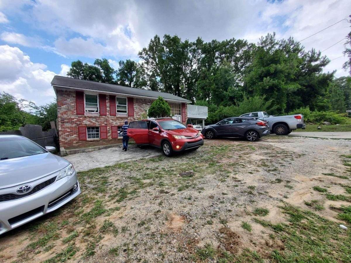 392 Upper Riverdale Road - Photo 1
