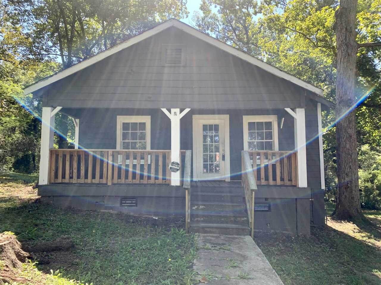2212 Southern Street - Photo 1
