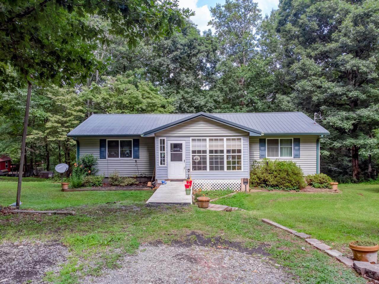 905 Jack Page Lane - Photo 1