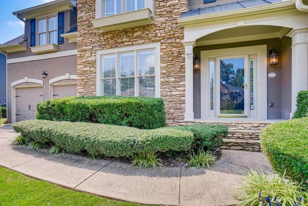5009 Kingsbridge - Photo 1