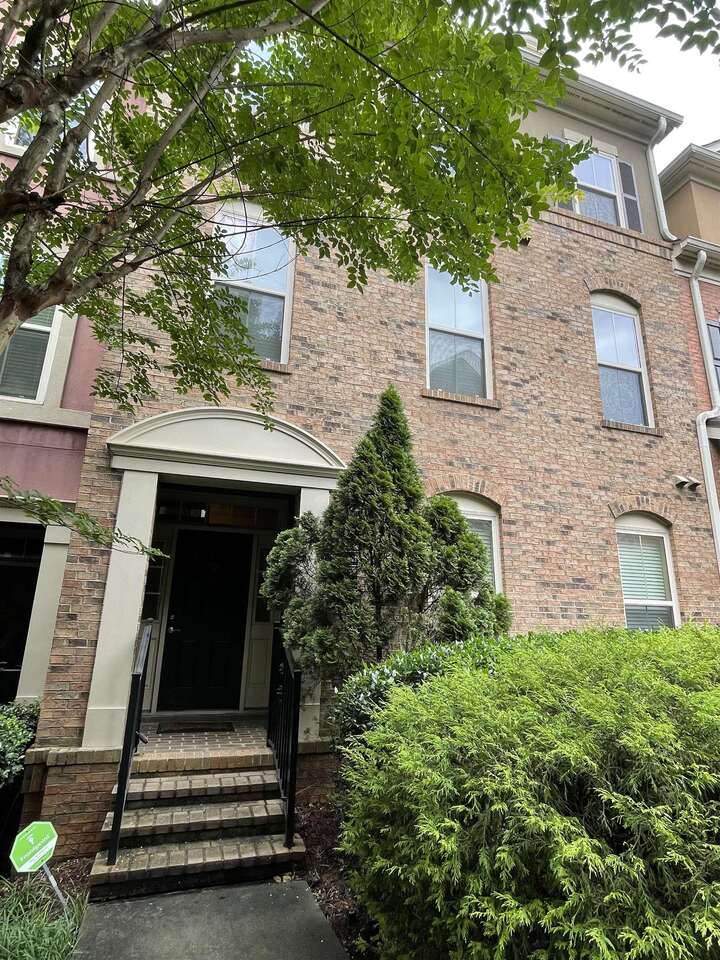 1022 Perimeter Walk - Photo 1