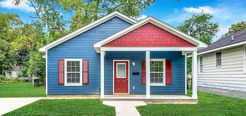 1209 Delesseps Avenue - Photo 1