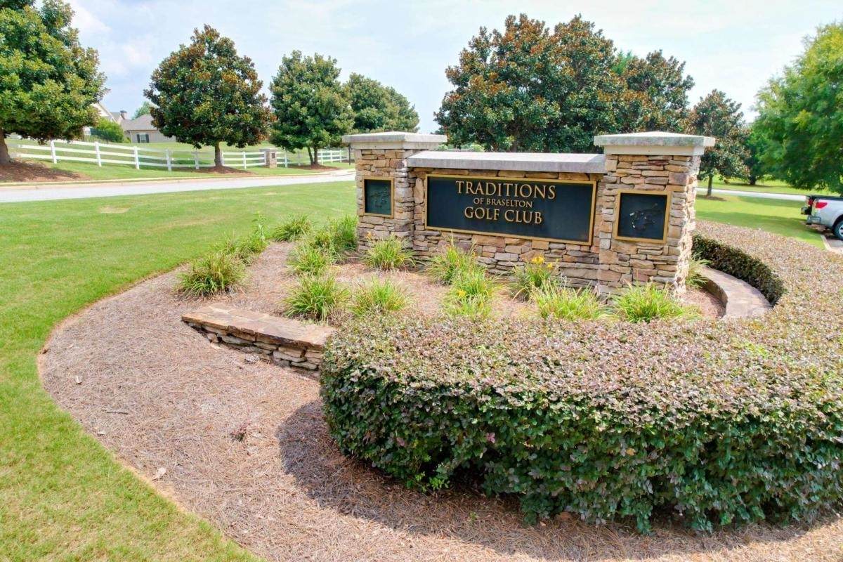 2509 Traditions Way - Photo 1