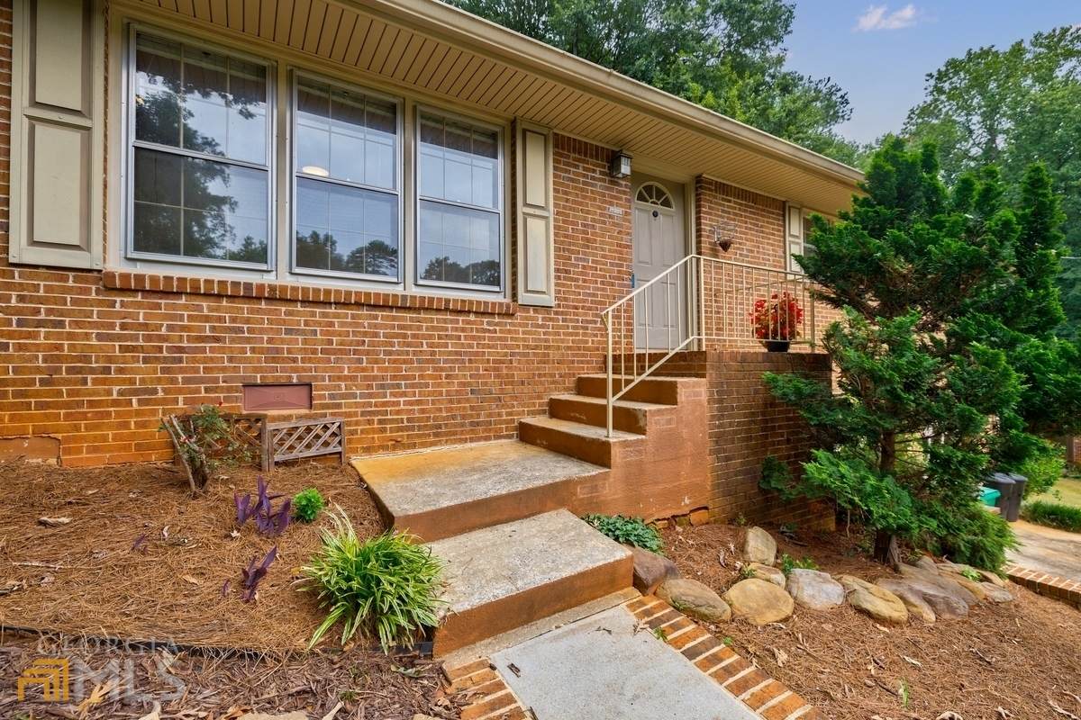 3268 Castle Court - Photo 1