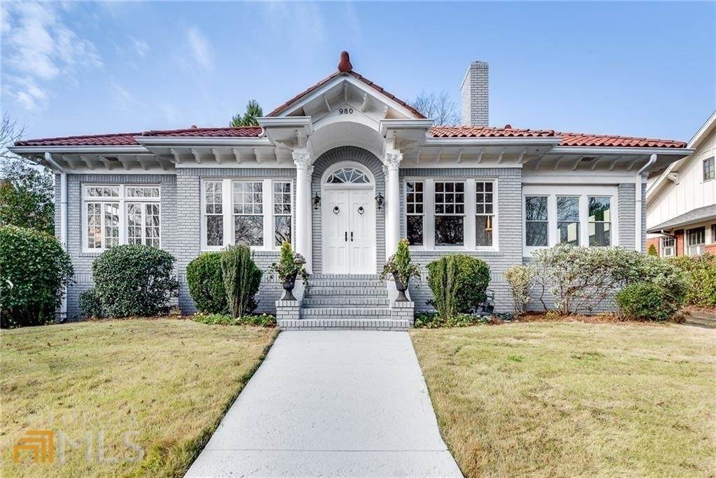 980 Lanier Boulevard - Photo 1