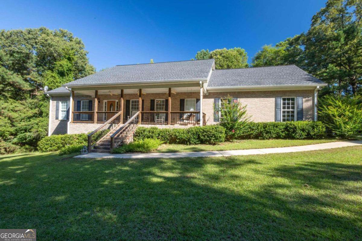 637 Holloway Hollow - Photo 1
