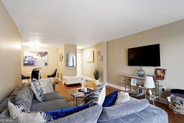 2479 Peachtree Road - Photo 1