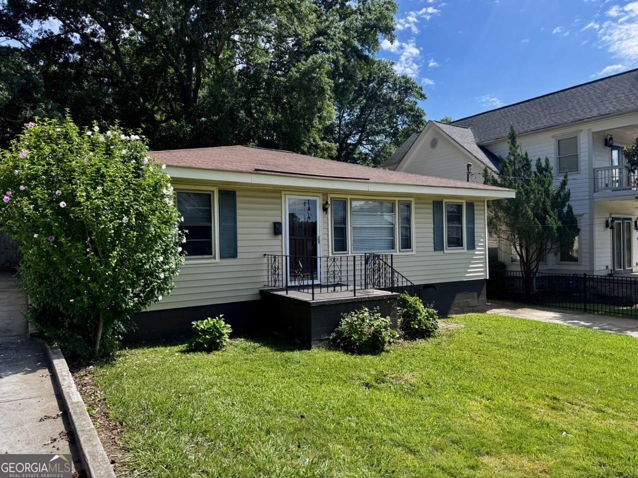 1511 Walker Avenue - Photo 1