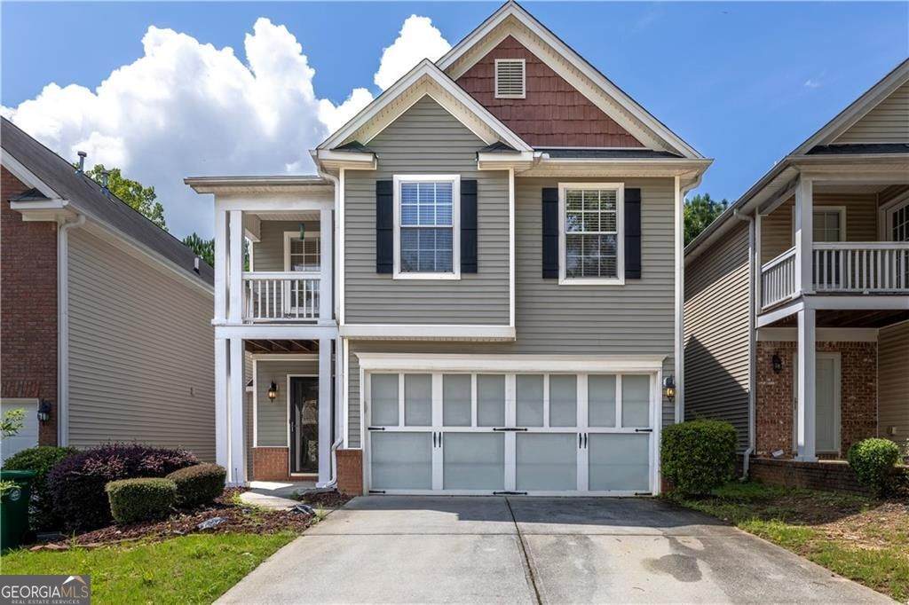 663 Lakes Circle - Photo 1