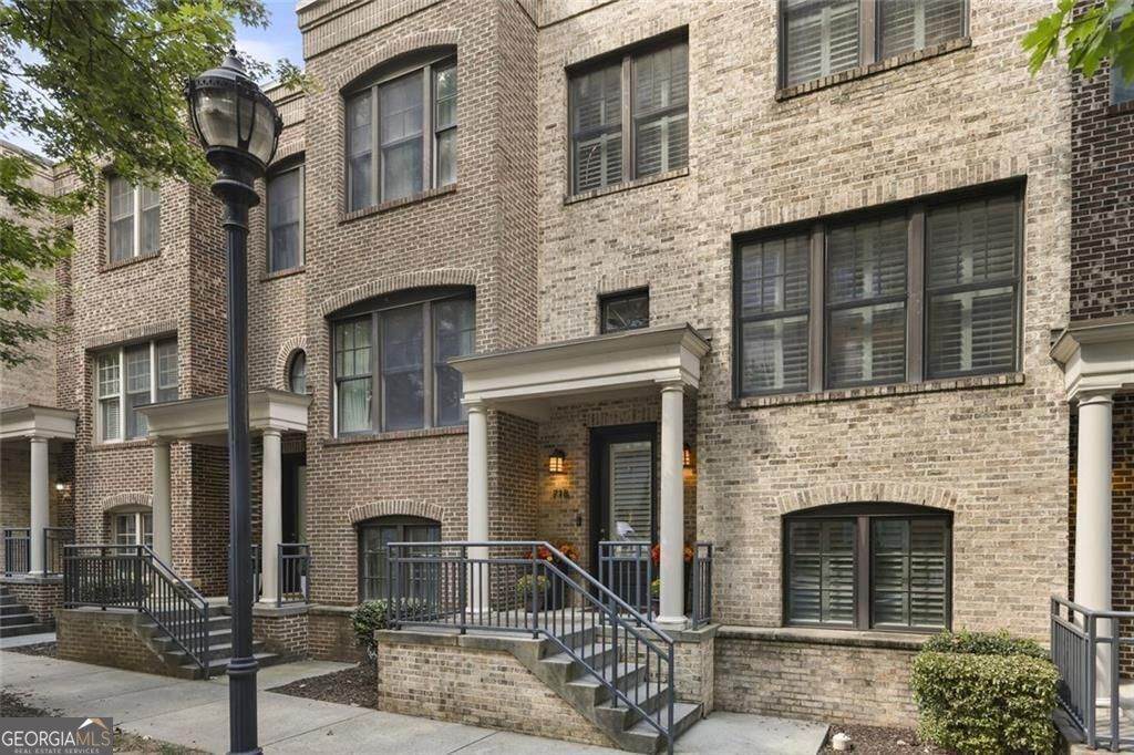 718 Cosmopolitan Drive - Photo 1