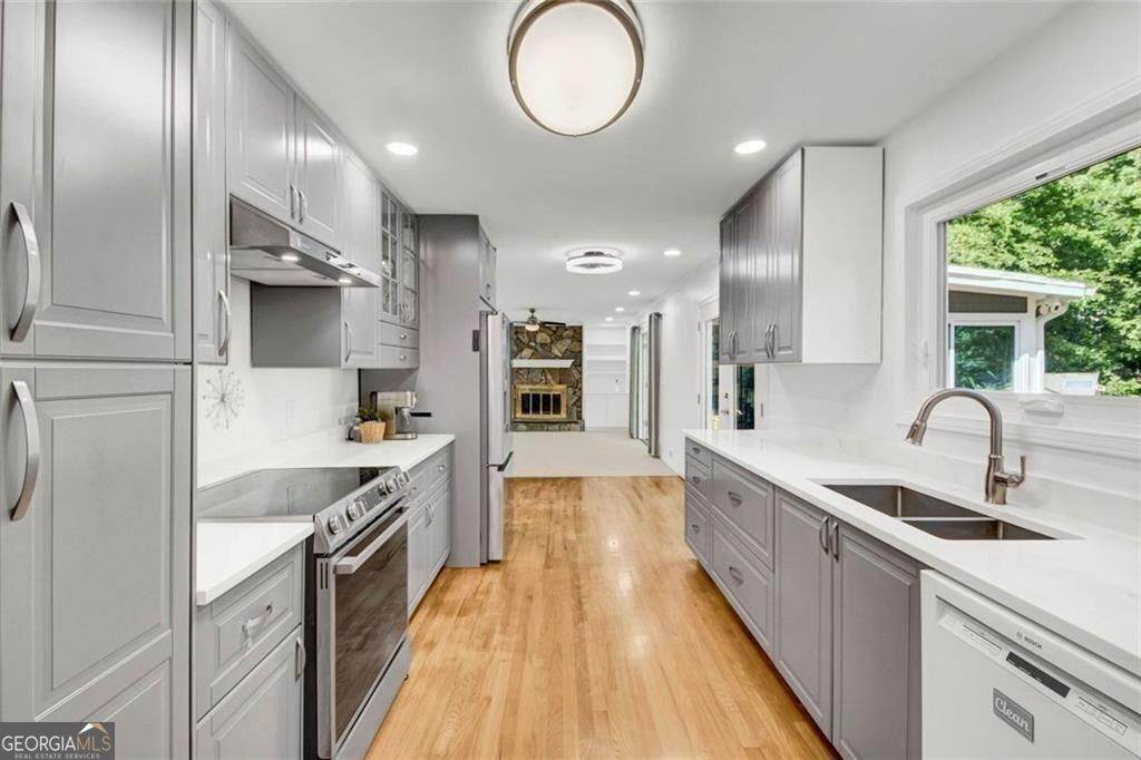 5080 Nesbit Ferry Lane - Photo 1