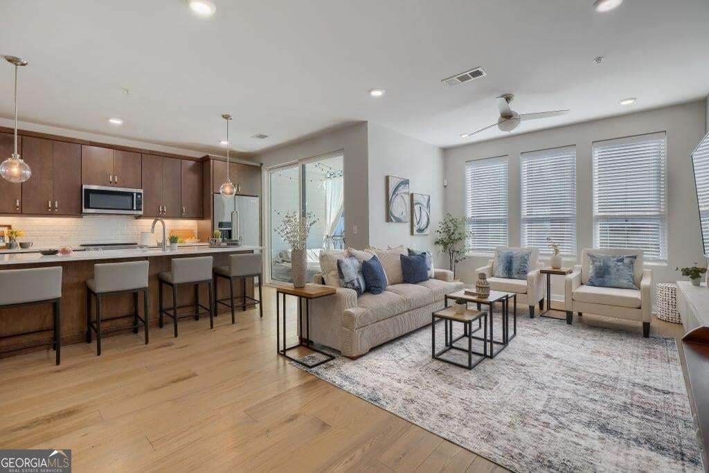 1050 Stacks Avenue - Photo 1