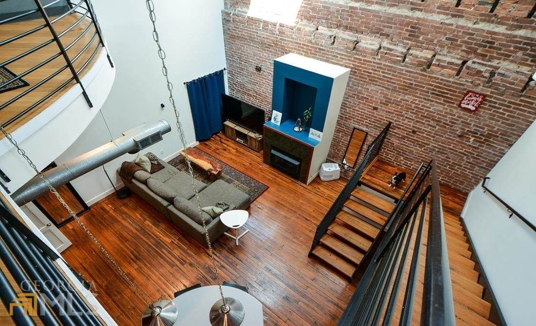 350 Peters Street - Photo 1