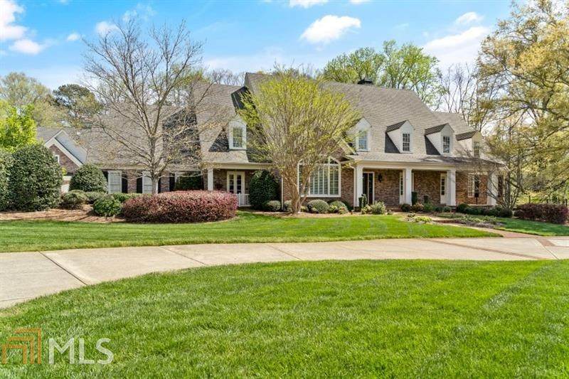 425 Old Homestead Trl - Photo 1